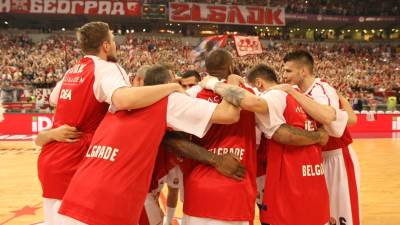  Sastanak u svlačionici KK Crvena zvezda trajao sat vremena  