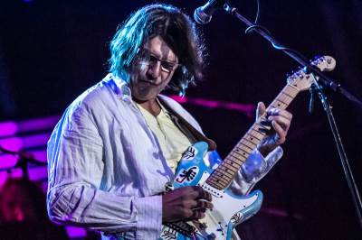  Hit dana: Rambo Amadeus - Evribadi dens nau 