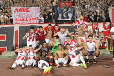  Slavoljub Srnić poslije osvajanja titule Crvene zvezde 