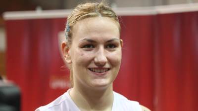  Nataša Kovačević donira opremu košarkašima u Trebinju 