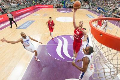  Dejan Radonjić: Zvezda želi Milutinova 