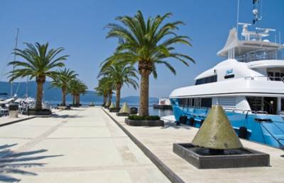  Premijer Grčke objavio: Evo kada se otvaraju hoteli, a kada počinju letovi! 