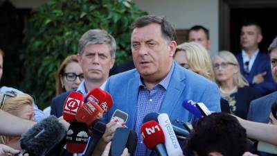  Dodik o obustavljanju istrage o napadu na Vučića u Srebrenici 