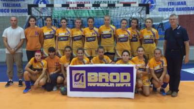  ŽRK Nestro Grupa Brod učesnik je tradicionalnog međunarodnog rukometnog turnira Cassano, Milano u It 