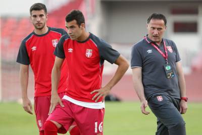  Čekajući Irce: Ozbiljnost, lapsus pa smeh u Pazovi 