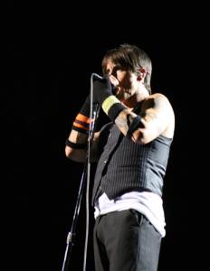  Hit dana: Red Hot Chili Peppers - Go Robot 
