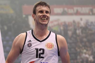  "Tesno" u Baru i pobeda Partizana na startu! 