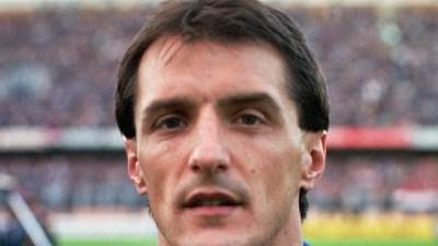  Faruk Hadžibegić "Ljudi idu na Mesec, a mi gledamo kako se ko zove" 