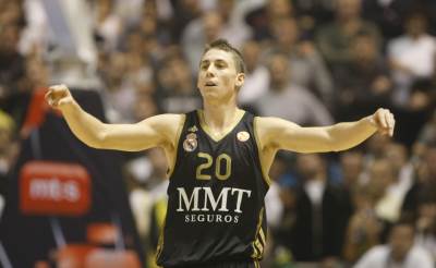  Real Madrid Unikaha 2:0 