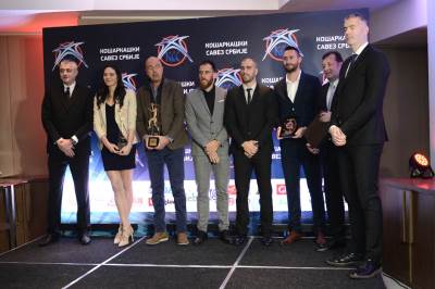  Sonja Petrović i Miloš Teodosić najbolji košarkaši Srbije u 2016 