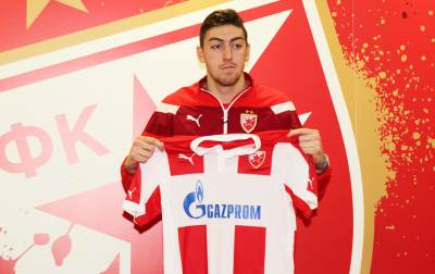  Milan Pavkov fudbaler Crvene yveyde 