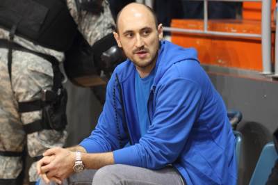  Nenad Krstić i Partizan - možda na proleće 