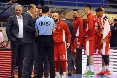  Sukob Birčevića sa trenerom FMP Železnika. 