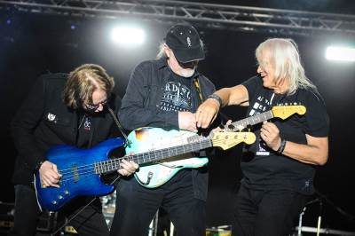  Hit dana: Riblja čorba - Kako je lepo biti glup 