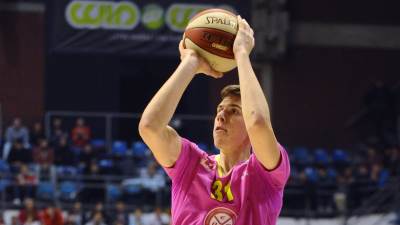  Vlatko Čančar nakon poraza od KK Partizan Jebi ga 