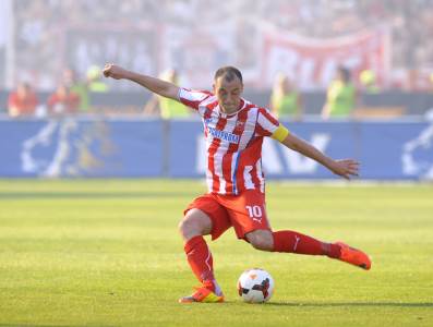  Nenad Milijaš igrač sa najviše utakmica u FK Crvena zvezda od Barija 
