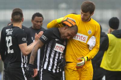  Everton Luiz o rasizmu navijača Rada 