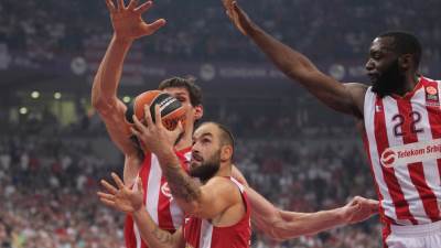  Olimpijakos stiže sa 200 navijača i DVA problema! 