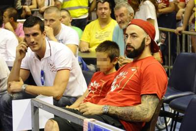  Desetorica koja su nosila OBA crveno-bela dresa 