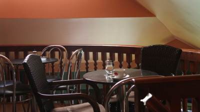  Ugostitelji kažnjeni sa 16.600 KM zbog kršenja mjera 