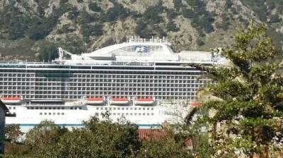  Zavirite u najveći kruzer na svetu (VIDEO) 