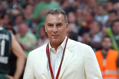 Nikos-Galis-izabran-u-Kucu-slavnih-u-Springfildu-Vlade-Divac-i-Ranko-Zeravica-ne. 