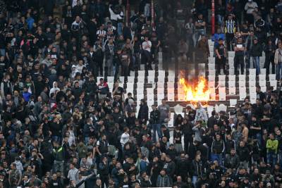  Grobari opet palili Stadion "Rajko Mitić" 