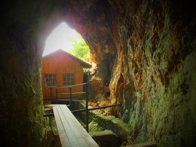  Potpisan ugovor za sanaciju Titove pećine 