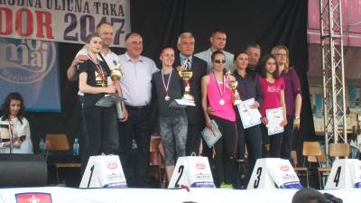  Ulična trka Prijedor 2017 pobjednici Hilari Kiptun i Amela Terzić 