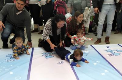  Zašto tek rođene bebe imaju plave oči 