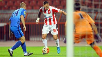  Zvezda se u danu rastala sa DVA napadača 