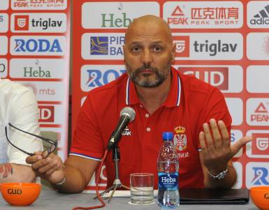  Đorđević poslije utakmice protiv Univerzitetske selekcije 