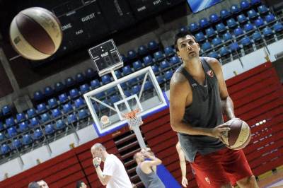  Pripremni meč KK Crvena zvezda Lokomotiva 87:82 