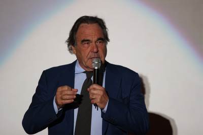  Oliver Stoun primio rusku vakcinu: Ne razumijem zašto je ignorišu na Zapadu 