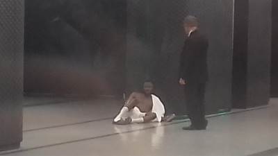  Krasnodar - Zvezda, Kanga leži u hodniku 