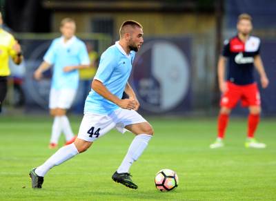  Iz Rada u Zvezdu, ugovor na tri godine 