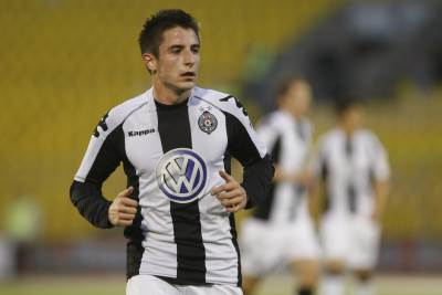  Zoran Tošić potpisao za Partizan ugovor na tri godine 