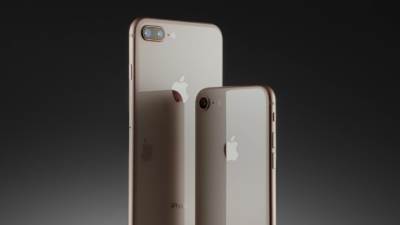  iPhone 8 i iPhone 8 Plus „razbijaju“ 