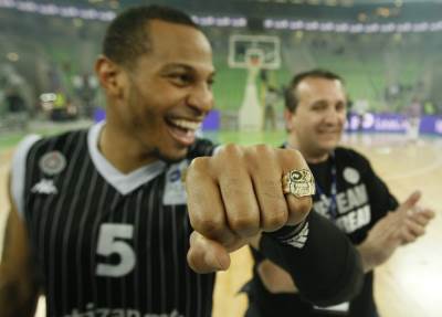   Hapoel iz Jerusalima otpustio Amerikanca Kurtisa Džerelsa. 