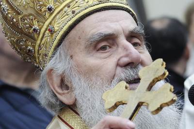  Irinej sa brigom pratio demonstracije u Banjaluci 