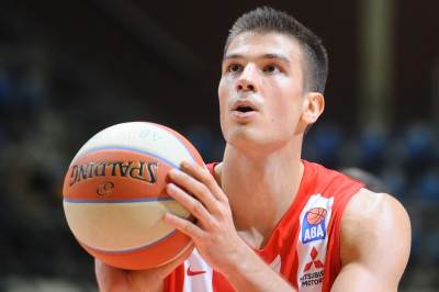  Nikola Jovanović iz KK Crvena zvezda u KK Igokea 