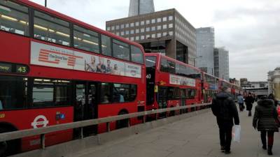  Lažna uzbuna, otvoren most u Londonu 
