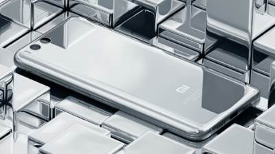  Xiaomi Mi 7 procureo: 8 GB RAM, 4.480 mAh baterija 