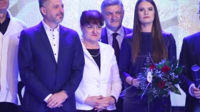  Ministar Jasmina Davidović "Uspjeh je što se klubovi ne gase" 
