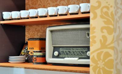  Daj, odvrni radio! (ANKETA) 