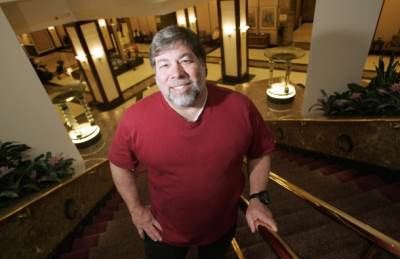  Stiv Voznijak napustio Facebook: Zarađuju na vama! 