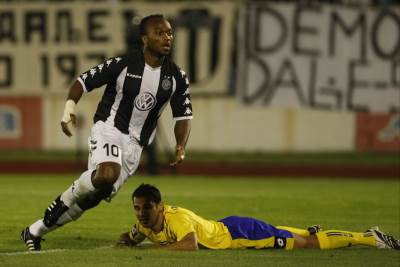  Moreira: Partizane, ludo volim te ja! 