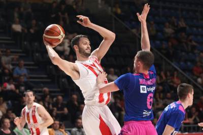  Mega niz Zvezde - "+27" za 25 pobeda zaredom! 