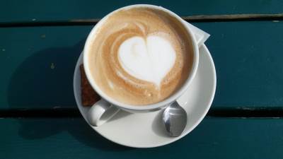  Kako kafa utiče na kožu 