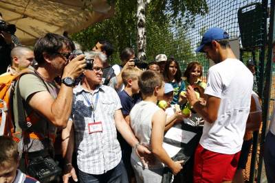  Novak vozi SVE! (VIDEO) 